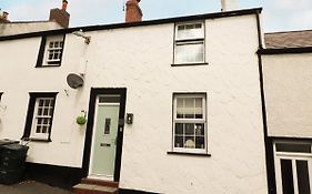 8 Watkin Street
